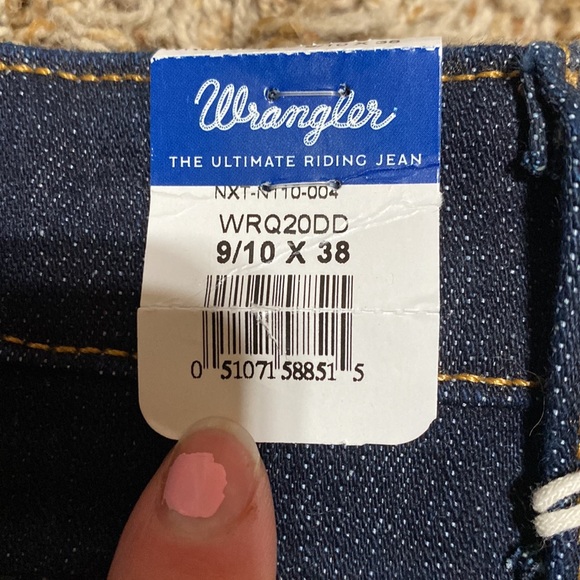 Womens Wrangler Q-Baby Riding jeans. Size 9/10 length 38. - Picture 4 of 4